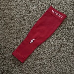 Bruce Bolt youth compression arm sleeve - caliente red